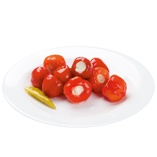 Minkštuoju sūriu įdaryta saldžioji paprika